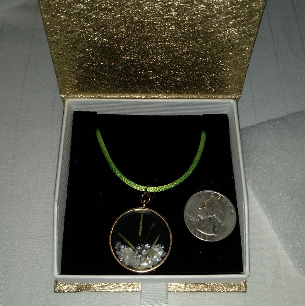 18 Kt Gold Filled Floating Mother of Pearl WOW!